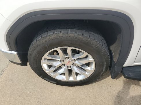 Used 2022 GMC Sierra 1500 SLT w/ SLT Premium Plus Package image 40