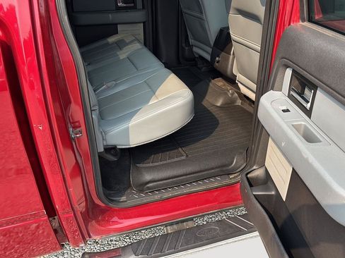 Used 2014 Ford F150 XLT w/ Equipment Group 302A Luxury AWD/4WD image 17