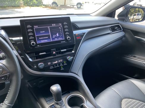 Used 2023 Toyota Camry SE FWD image 22