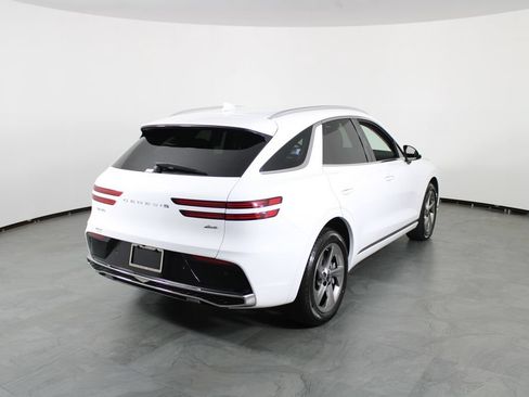 Used 2026 Genesis GV70 2.5T AWD/4WD image 3