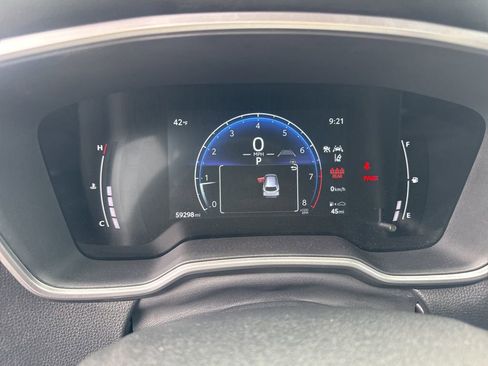 Used 2023 Toyota Corolla Cross XLE image 24