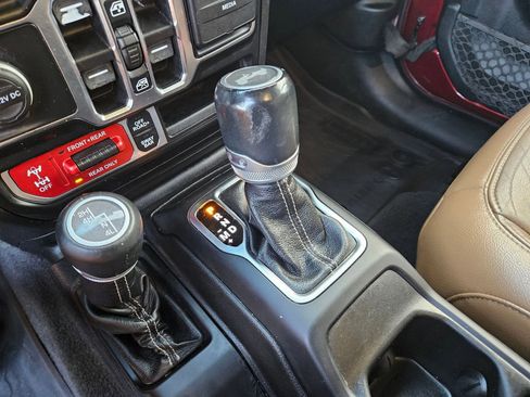 Used 2021 Jeep Wrangler Unlimited Rubicon image 21