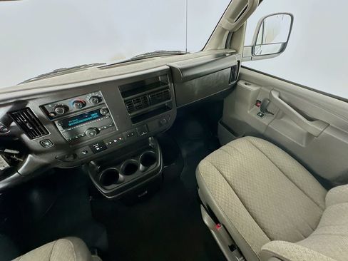 Used 2024 Chevrolet Express 3500 LT w/ LT Preferred Equipment Group RWD image 11