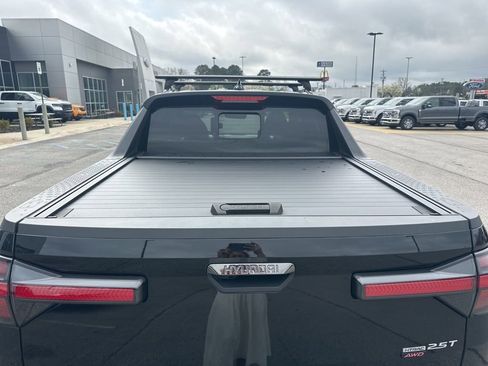 Used 2023 Hyundai Santa Cruz Limited image 9