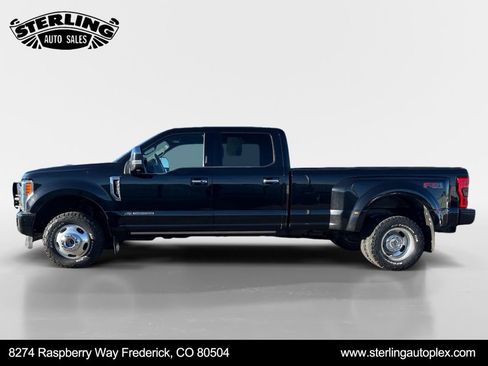 Used 2019 Ford F350 Platinum w/ Platinum Ultimate Package image 2