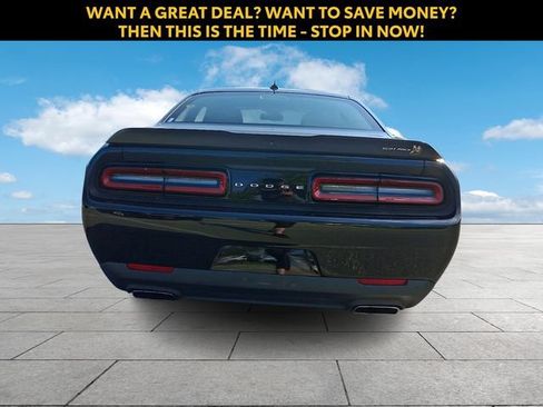 Used 2022 Dodge Challenger R/T Scat Pack RWD image 7
