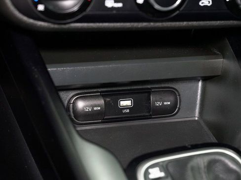 Used 2023 Kia Soul LX image 19