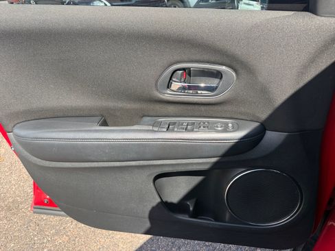 Used 2016 Honda HR-V EX image 13