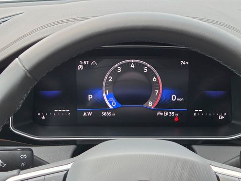 Used 2025 Volkswagen Jetta Sport FWD image 29