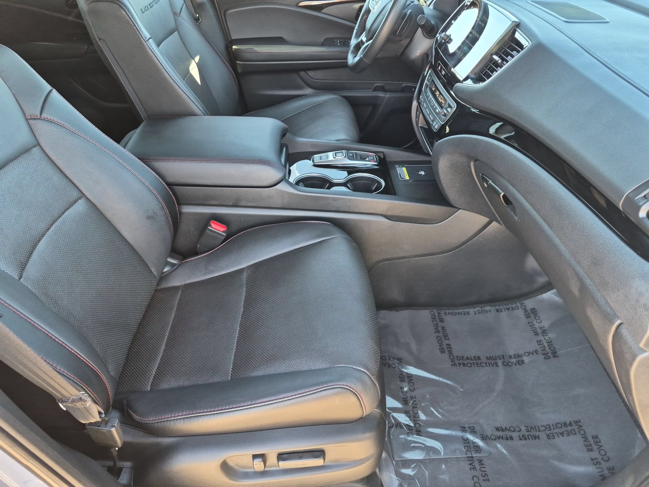Used 2024 Honda Passport Black Edition image 29