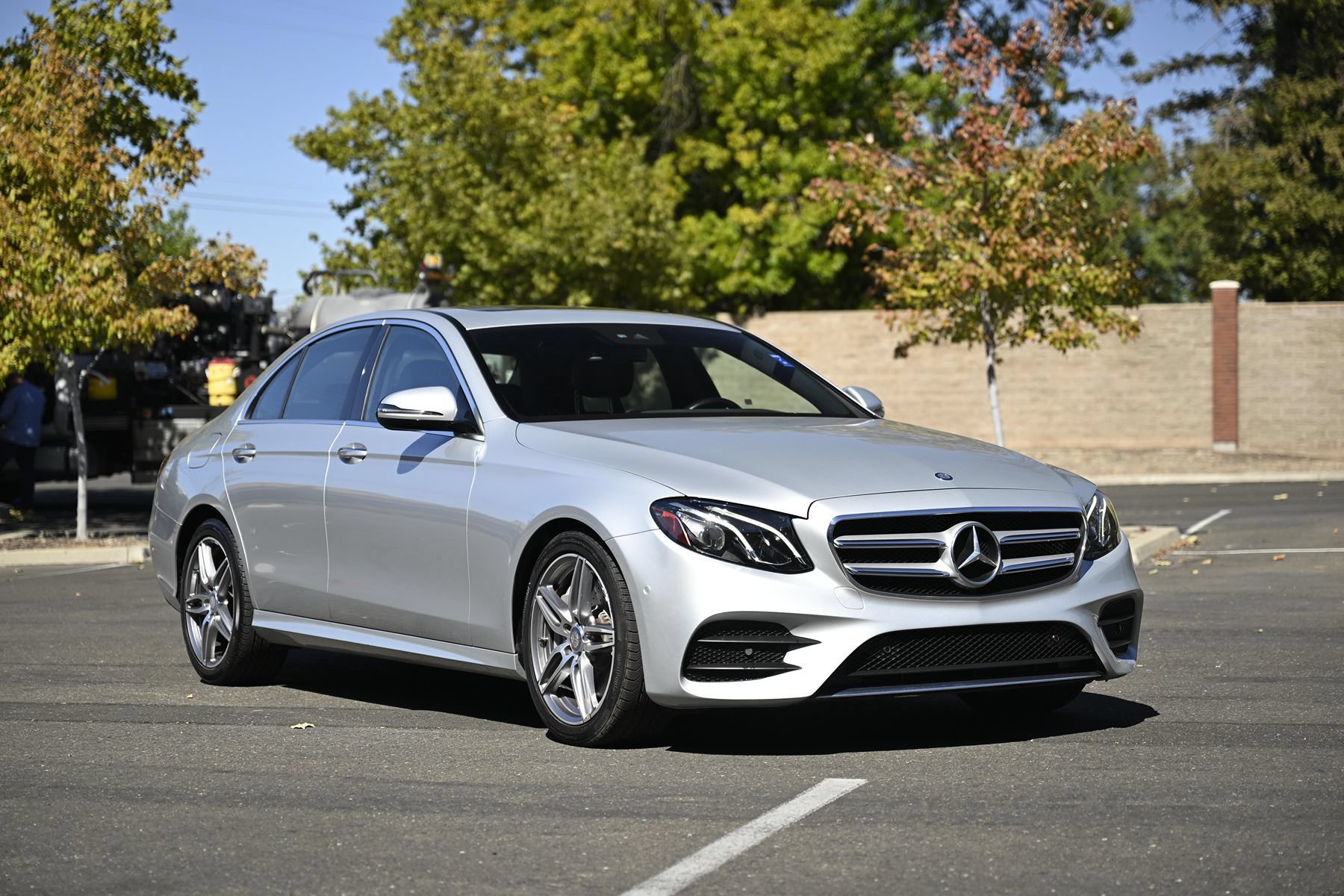 Used 2017 Mercedes-Benz E 300 image 1