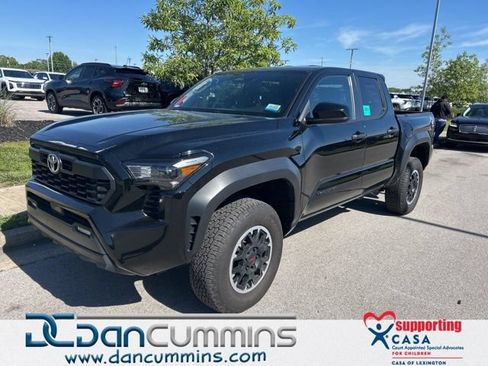 Used 2024 Toyota Tacoma TRD Off-Road AWD/4WD image 1