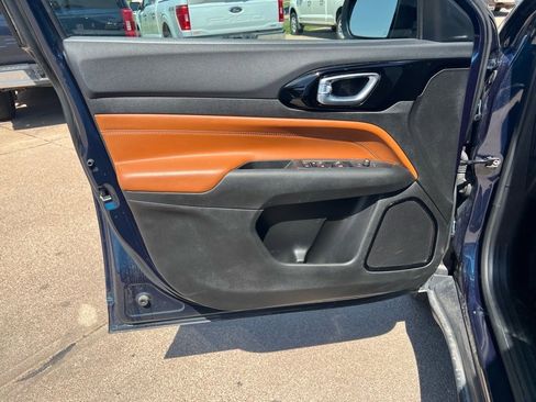 Used 2024 Jeep Compass Limited image 13