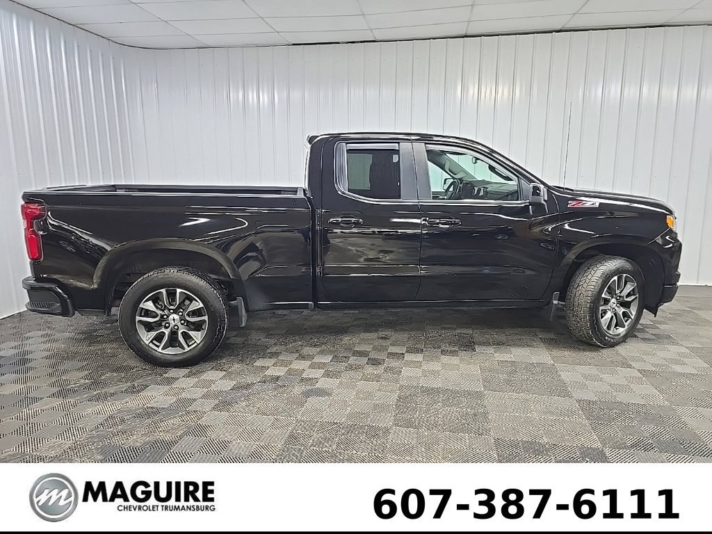 Used 2023 Chevrolet Silverado 1500 RST AWD/4WD image 2