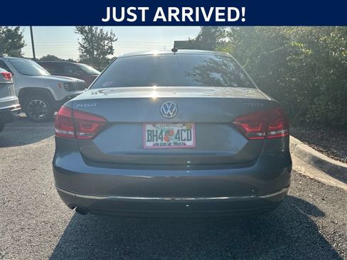 Used 2015 Volkswagen Passat 1.8T SEL Premium FWD image 2