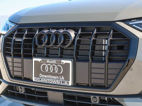 New 2025 Audi Q3 2.0T Premium image 6