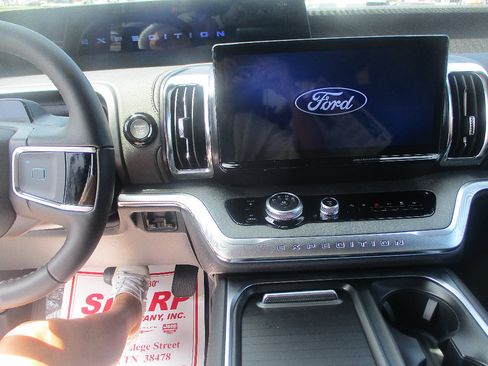 New 2027 Ford Expedition Tremor AWD/4WD image 6