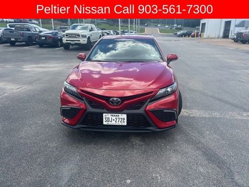 Used 2023 Toyota Camry SE FWD image 8
