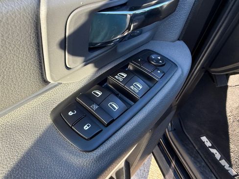 Used 2016 RAM 1500 Big Horn image 23