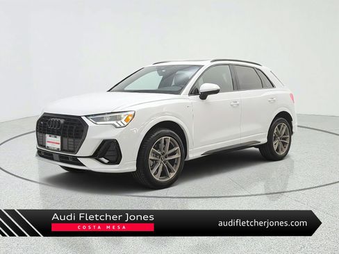 Used 2025 Audi Q3 2.0T Premium w/ Convenience Package AWD/4WD image 1
