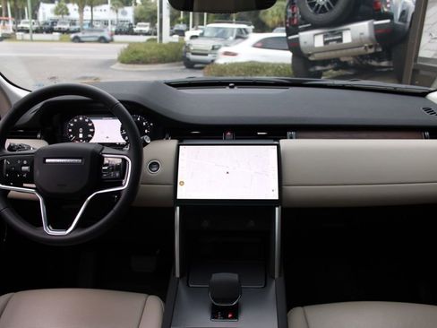 Certified 2025 Land Rover Discovery Sport S image 23