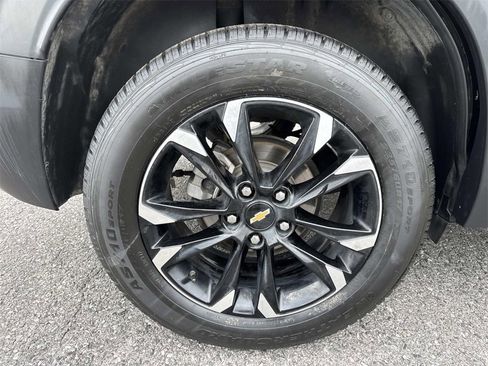 Used 2023 Chevrolet TrailBlazer LT w/ Convenience Package image 9