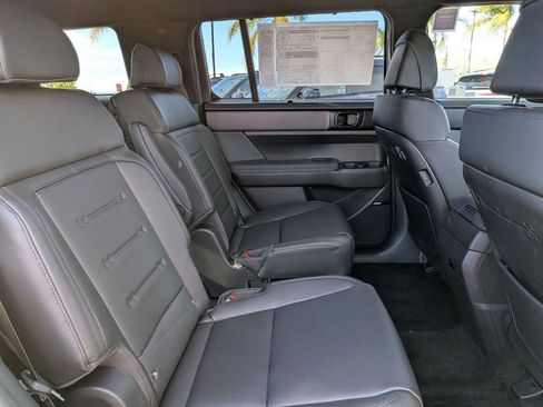 New 2025 Hyundai Santa Fe Calligraphy AWD/4WD image 32