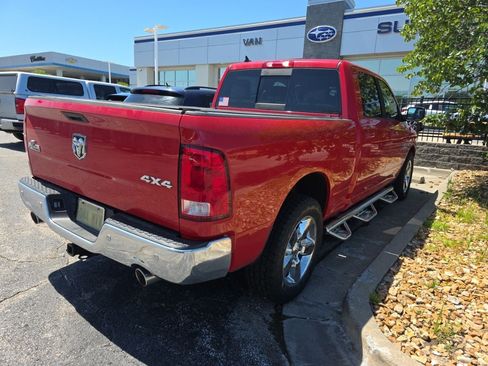 Used 2019 RAM 1500 Big Horn AWD/4WD image 3