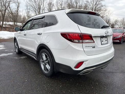 Used 2019 Hyundai Santa Fe XL image 4