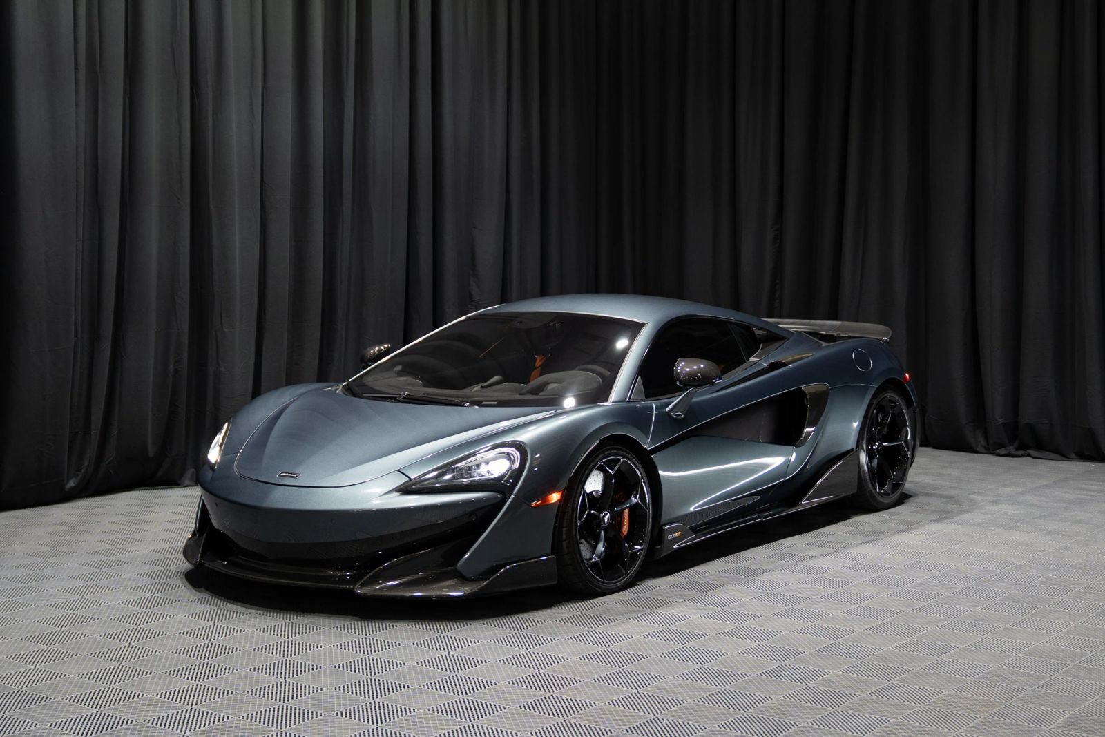 Used 2019 McLaren 600LT RWD image 1
