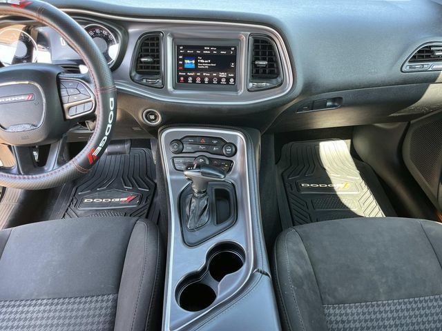 Used 2020 Dodge Challenger R/T RWD image 15