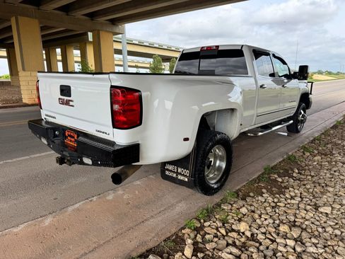 Used 2015 GMC Sierra 3500 Denali w/ Duramax Plus Package image 3