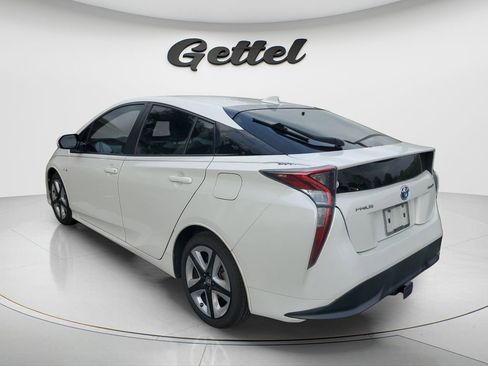 Used 2017 Toyota Prius Four Touring image 8