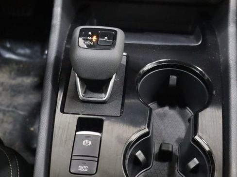 Used 2024 Nissan Rogue SV FWD image 36