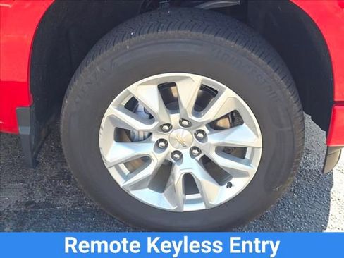 Certified 2025 Chevrolet Silverado 1500 Custom AWD/4WD image 15
