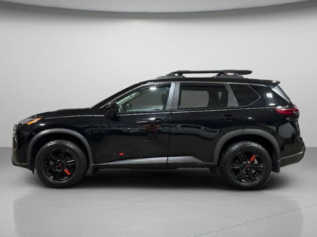 Used 2025 Nissan Rogue SV AWD/4WD image 7