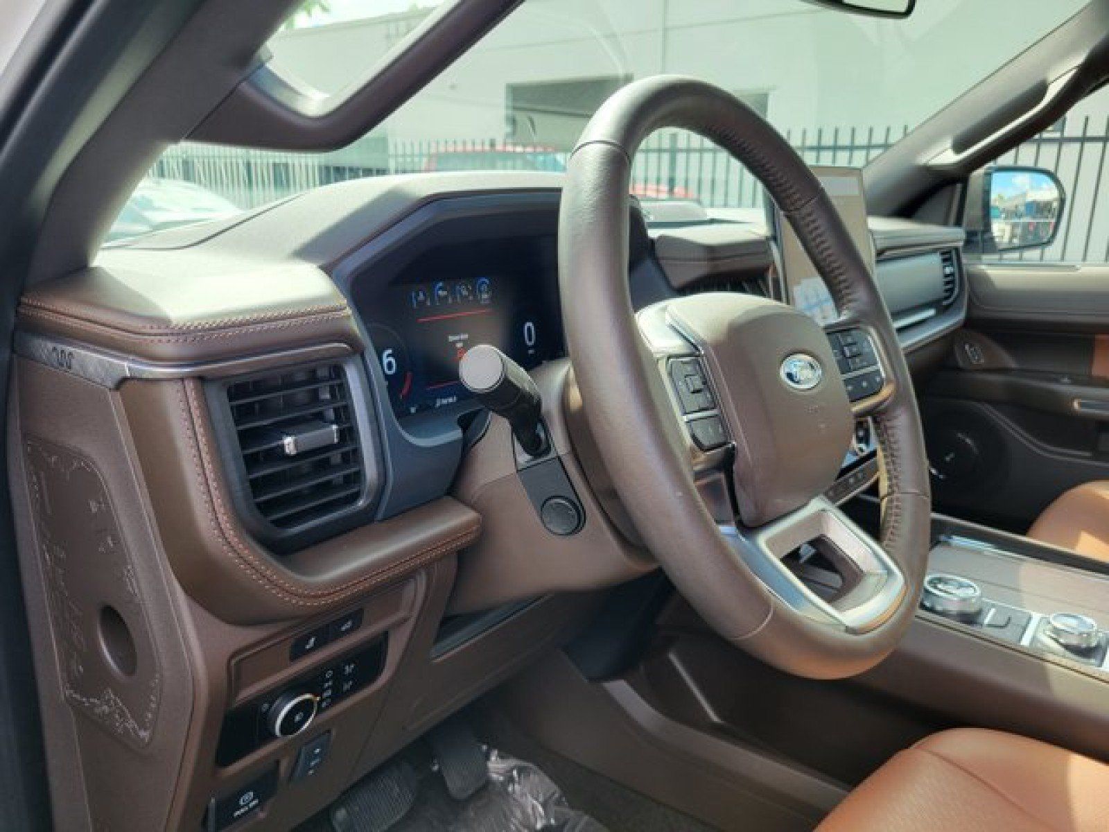 Used 2024 Ford Expedition Max King Ranch AWD/4WD image 9