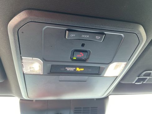 Used 2025 Toyota Tacoma SR5 image 45