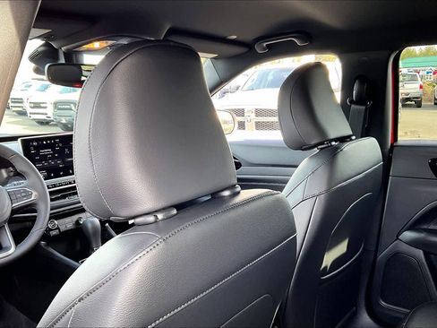 New 2026 Jeep Compass Latitude image 12