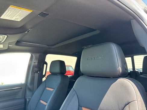 New 2026 GMC Sierra 1500 AT4 w/ AT4 Premium Package AWD/4WD image 18