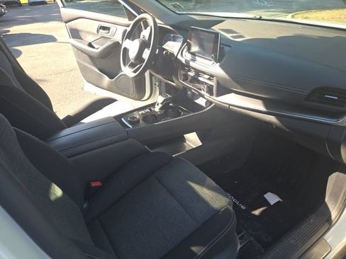 Certified 2023 Nissan Rogue SV AWD/4WD image 19