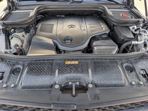 Certified 2022 Mercedes-Benz GLS 450 4MATIC image 31