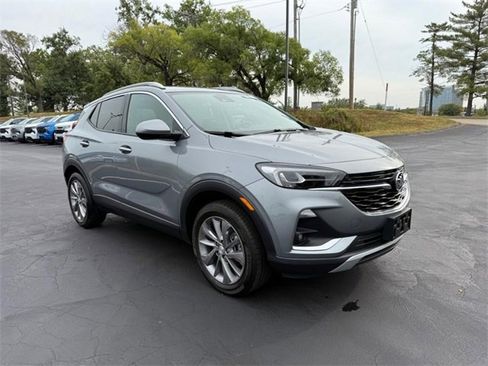Used 2023 Buick Encore GX Essence w/ Experience Buick Package image 9