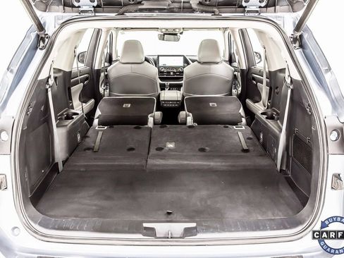 Used 2023 Toyota Highlander Platinum image 36