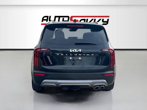 Used 2022 Kia Telluride EX w/ EX Premium Package FWD image 6