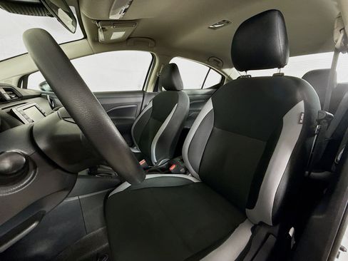Used 2025 Nissan Versa S w/ Trunk Package FWD image 24