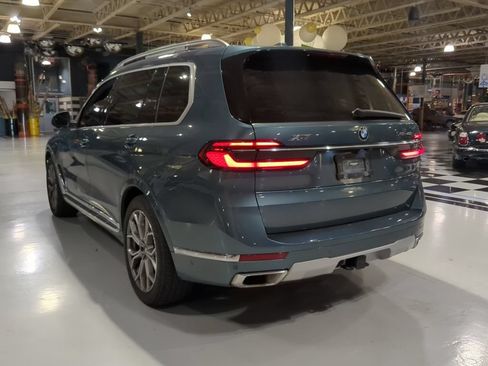 Used 2024 BMW X7 xDrive40i w/ Premium Package AWD/4WD image 10