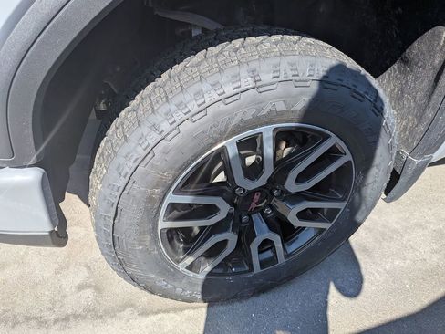 Certified 2025 GMC Sierra 1500 AT4 w/ AT4 Premium Package AWD/4WD image 2