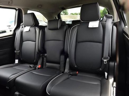 New 2026 Honda Odyssey Touring image 24