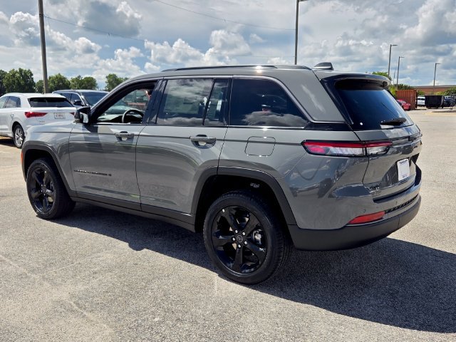 New 2027 Jeep Grand Cherokee Limited AWD/4WD image 9